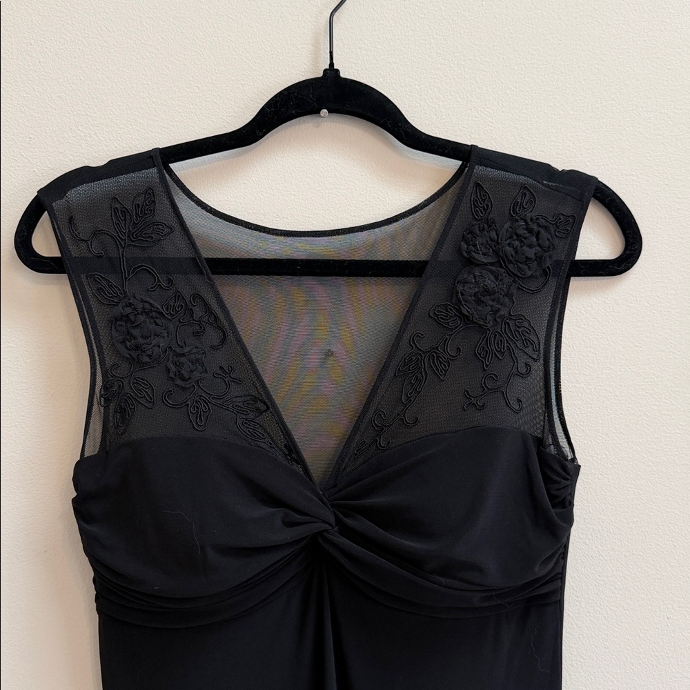 Laundry By Shelli Segal Black Maxi Dress with Sheer Lace Yoke - Picture 3 of 5